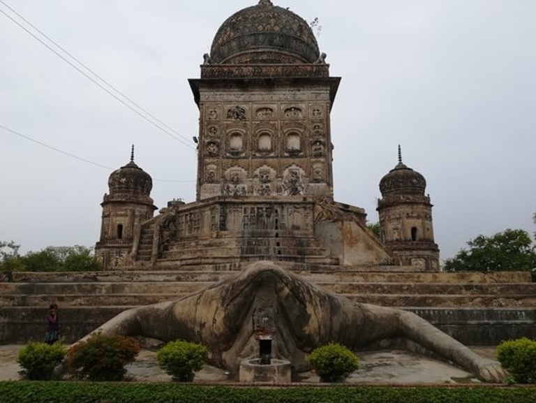 Manduk Mandir